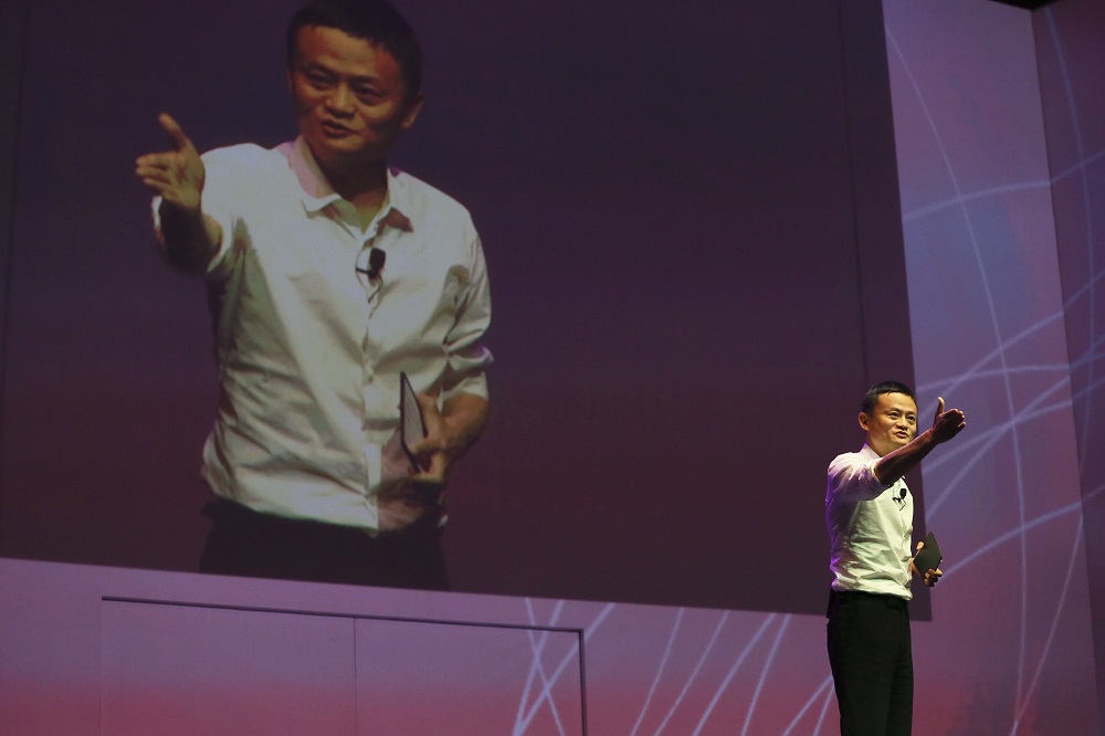 阿里巴巴集團董事局主席馬雲出席了馬來西亞「環球轉型論壇」，與近3000名創業者及年輕人分享創業及營商心得。