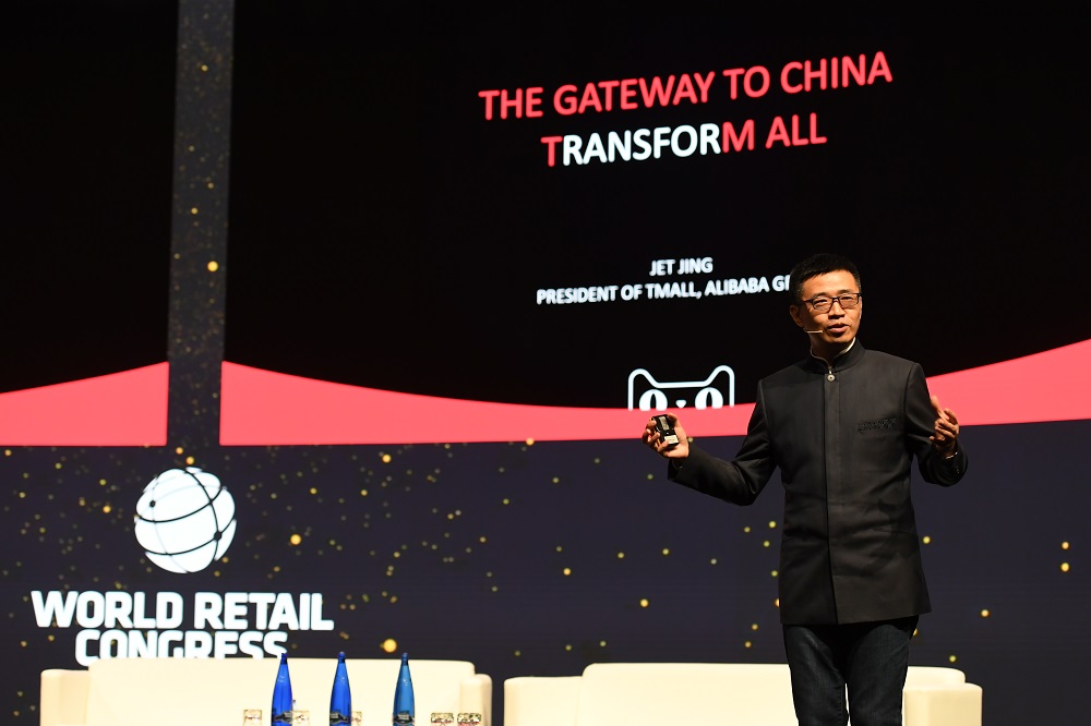 天貓總裁靖捷出席世界零售大會並發表演講，與當地商家分享「新零售」模式如何助零售業轉型升級。