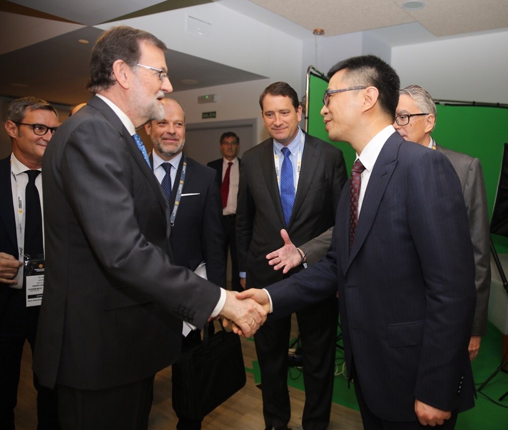 天貓總裁靖捷與西班牙總理拉霍伊（Mariano Rajoy）見面及交流。
