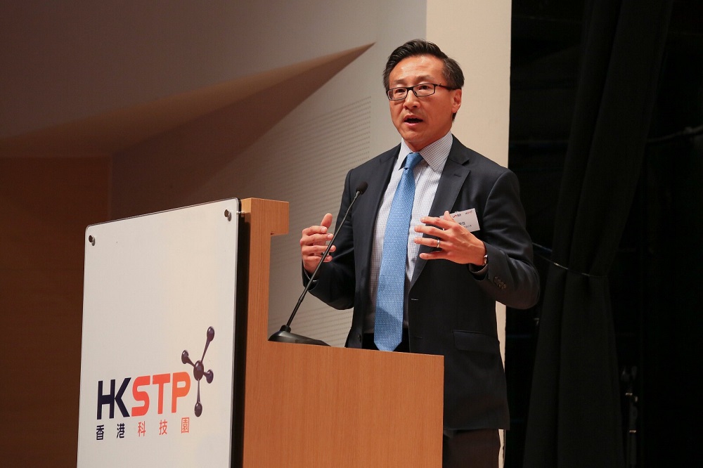 阿里巴巴集團執行副主席蔡崇信表示，希望香港人工智能實驗室促進香港的人工智能及創新科技應用。